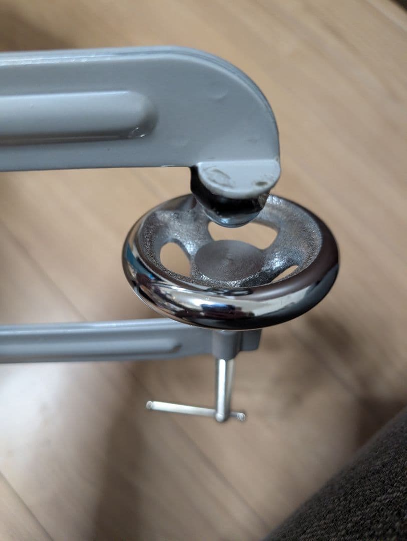 スキーブーツ、スノーボードハードブーツのシェル出し 工具 小指痛い