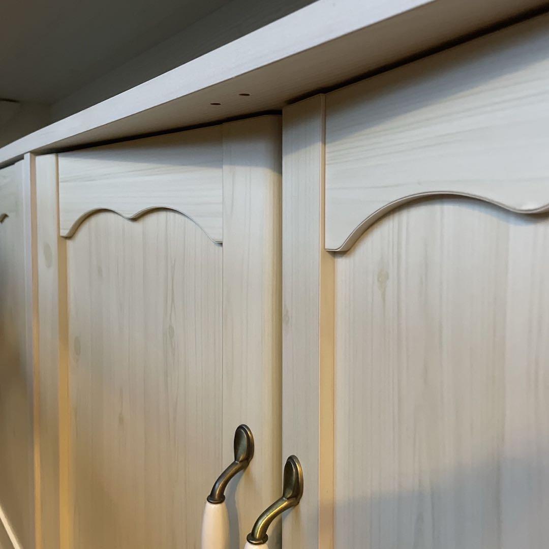 k979r114 カントリー調の白いキッチンカウンター/ワゴン キャスター付き