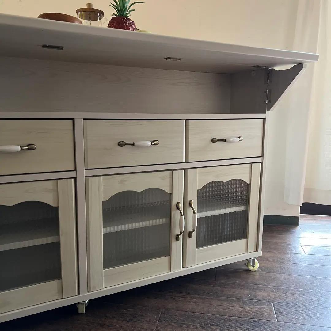 k979r114 カントリー調の白いキッチンカウンター/ワゴン キャスター付き