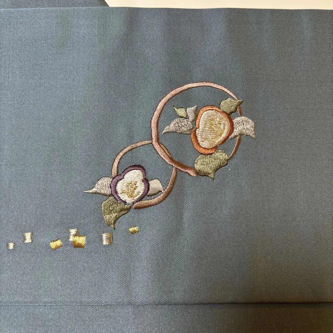名古屋帯　刺繍　お茶道具尽くし 伝統色　湊鼠　お茶のお稽古　はんなり　可愛い⭐️