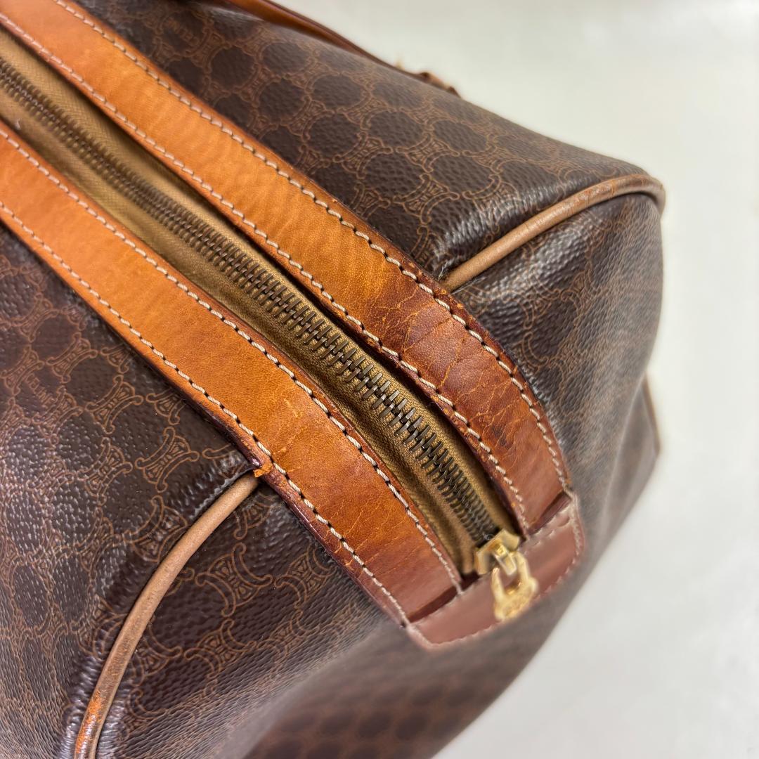 ブラウン レザーボストンバッグ ドットパターン