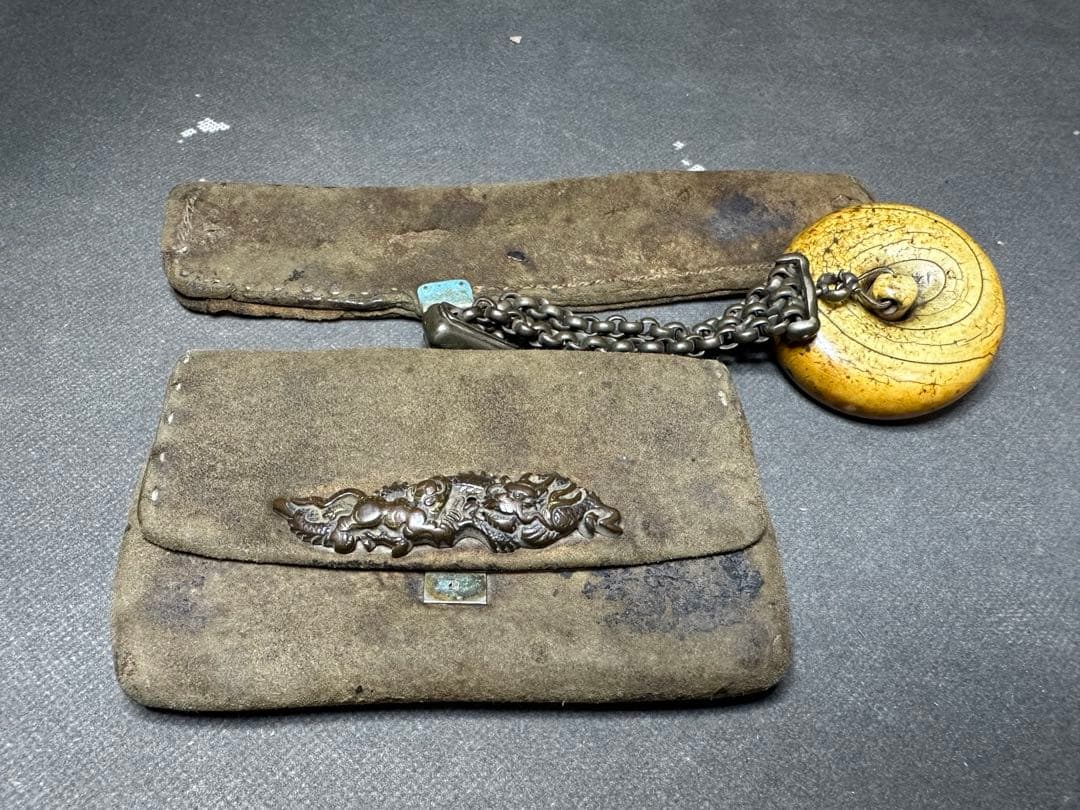 煙管入　根付　饅頭　キセル入れ　時代物 煙草道具　天然素材　アンティーク　骨董