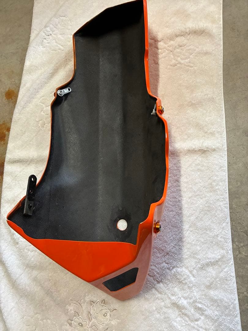 ktm duke アンダーカウル　マジカルレーシング