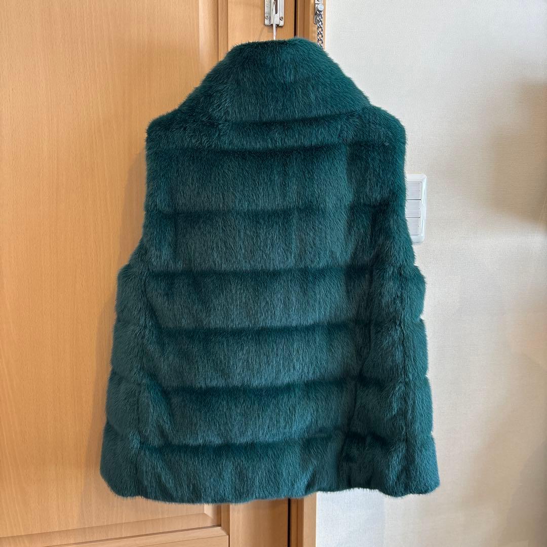 Herno グリーン ファー ダウンベスト