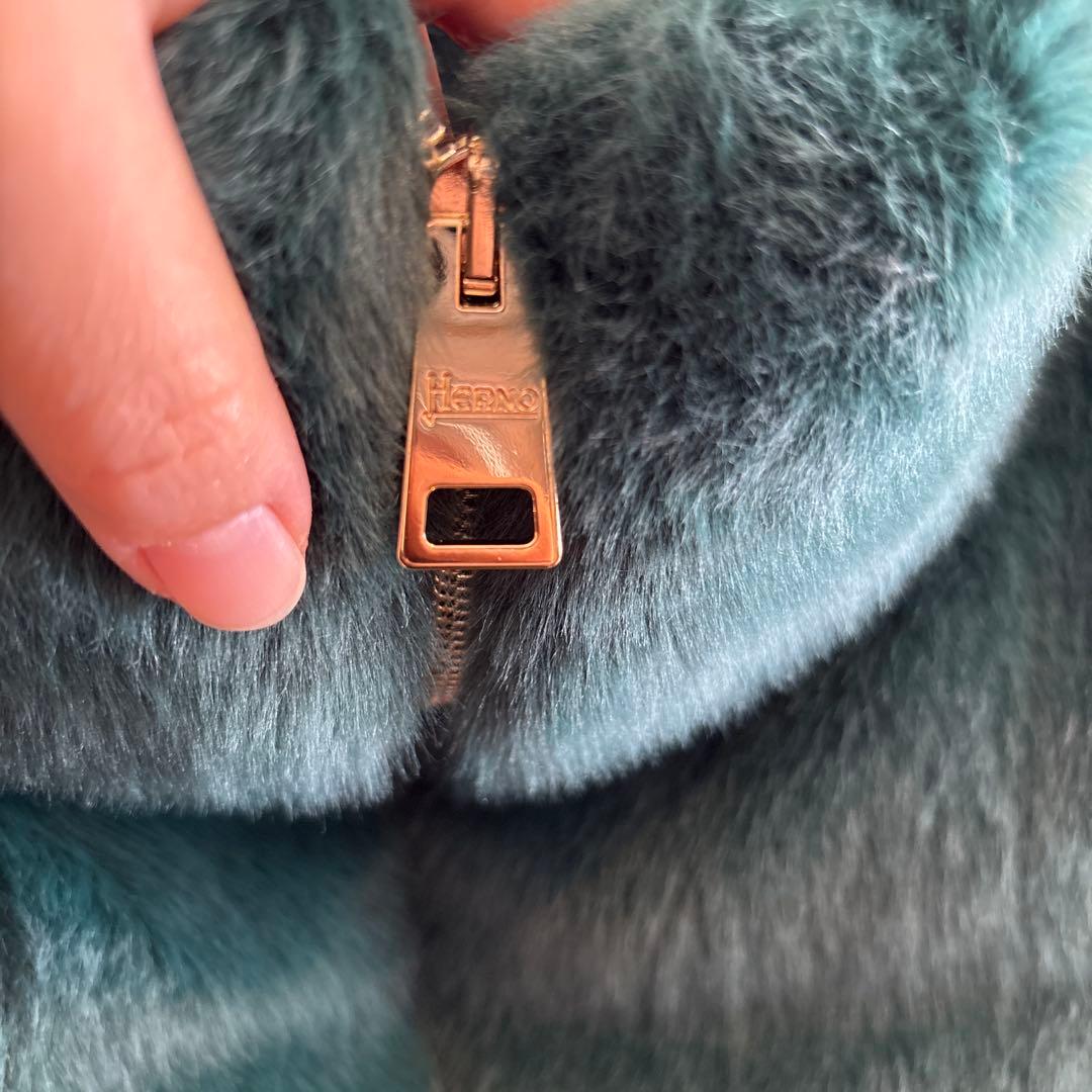 Herno グリーン ファー ダウンベスト