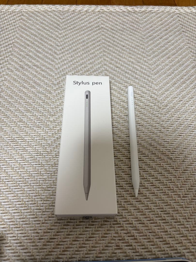 【美品】iPad 第10世代 64GB シルバー Wi-Fiモデル