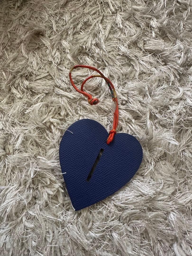 ハート型　ネイビー ブラック　エルメス　美品