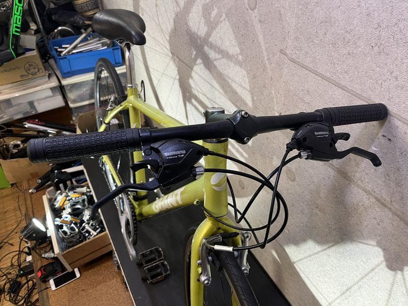 GIANT ESCAPE R3 クロスバイク sizeS　イエローカラー