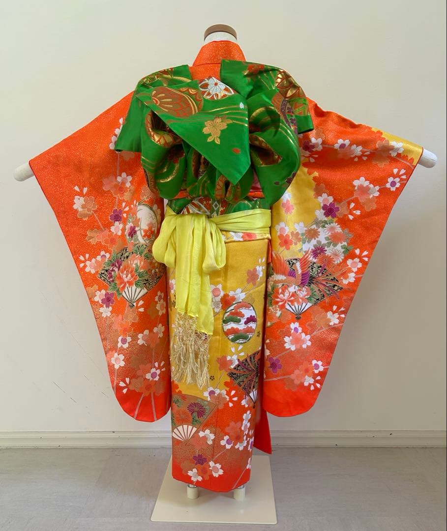 7歳　七五三　正絹着物、古典柄　帯　帯揚げ　帯締めのセット