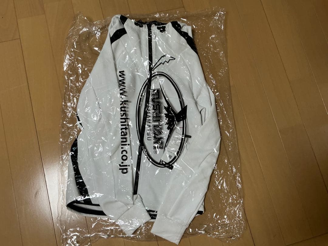 新品未使用　クシタニ　ジャケット　K-1313 レブロフーディー　L ホワイト