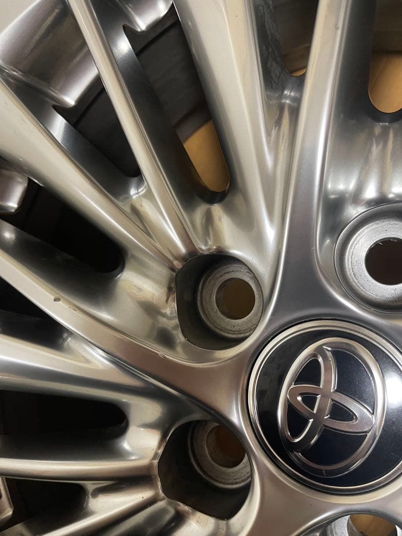 (ゆう)アルファード30系後期．純正ホイール17インチ．