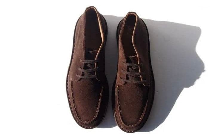 ドレイクス Drake's クロスビースエードチャッカブーツ 007モデル