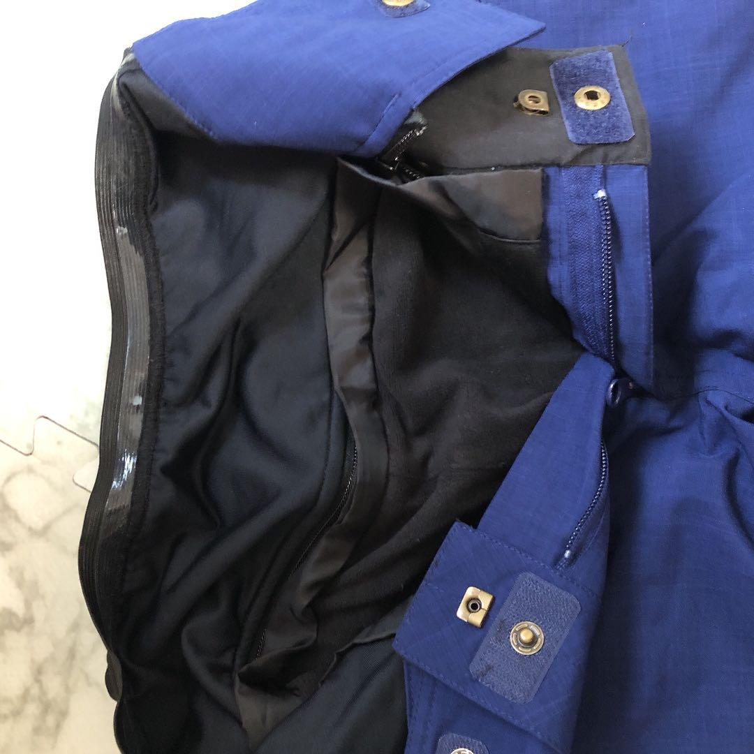 ベージュ ダウンジャケットとスノーボードパンツ セット　ROXY スキーウェア