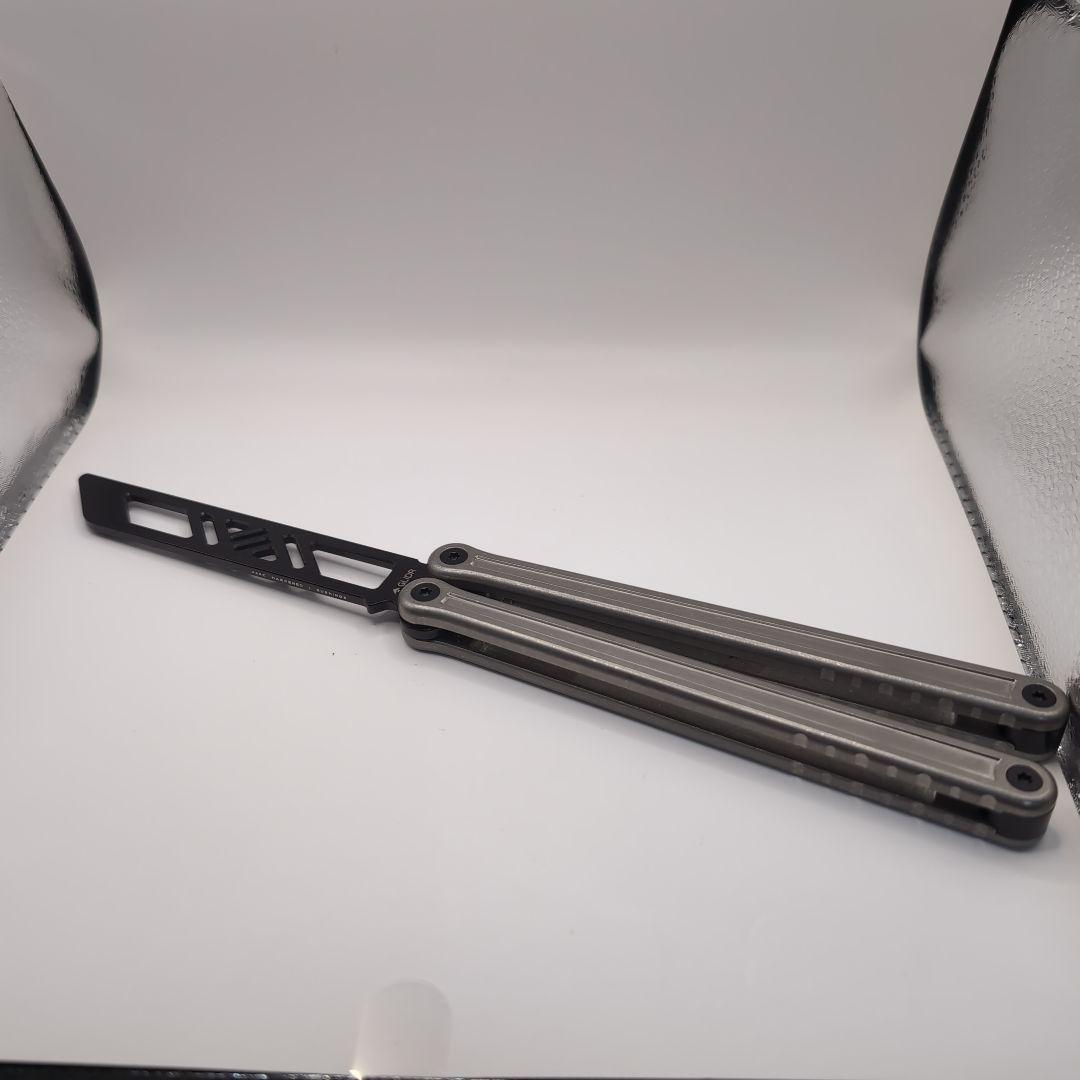 Glidr Antarctic 2 Titanium バタフライトレーナー