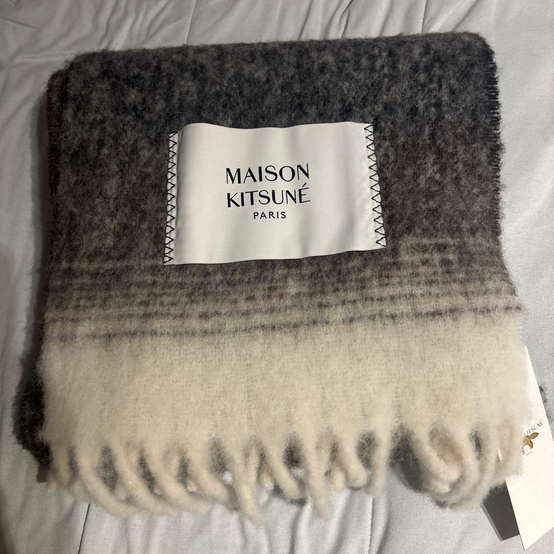 小物 MAISON KITSUNE PARIS