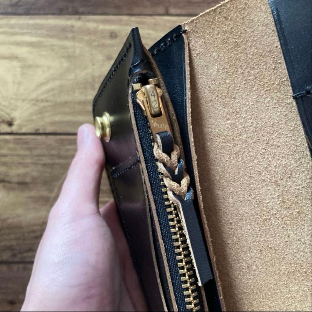 【天然水】ホースバット ミドルトラッカーウォレット【お札を折らずに収納】