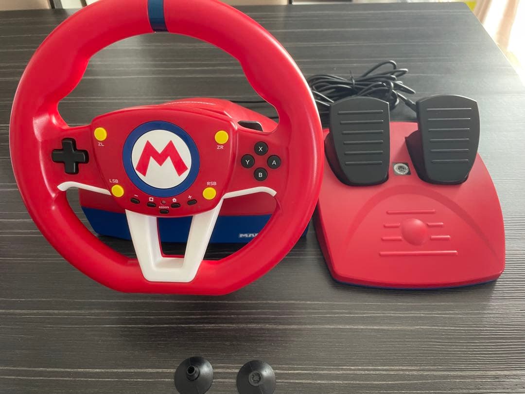 マリオカート8 デラックス　マリオカートレーシングホイール　セット