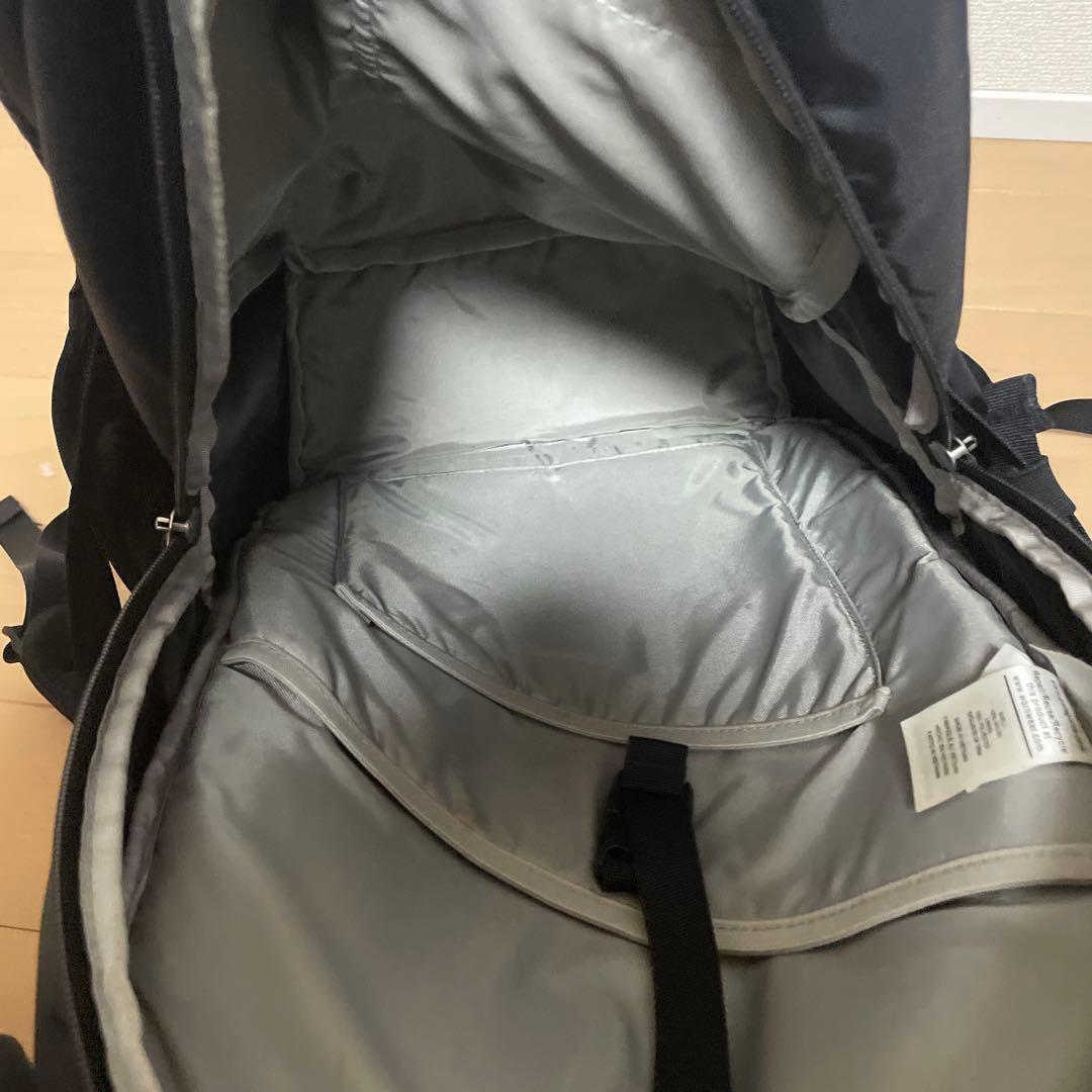 patagonia ブラック バックパック　パタゴニアビームスフリークスストア