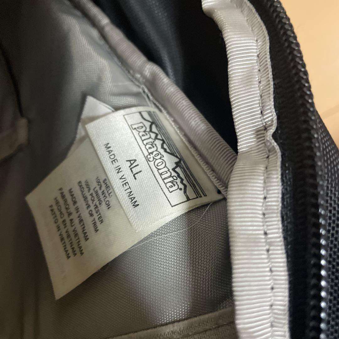 patagonia ブラック バックパック　パタゴニアビームスフリークスストア