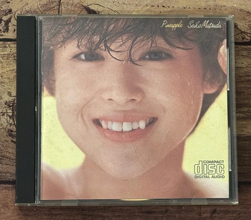 「Pineapple」松田聖子 CSR刻印 金レーベル 税表記無し 3500円盤
