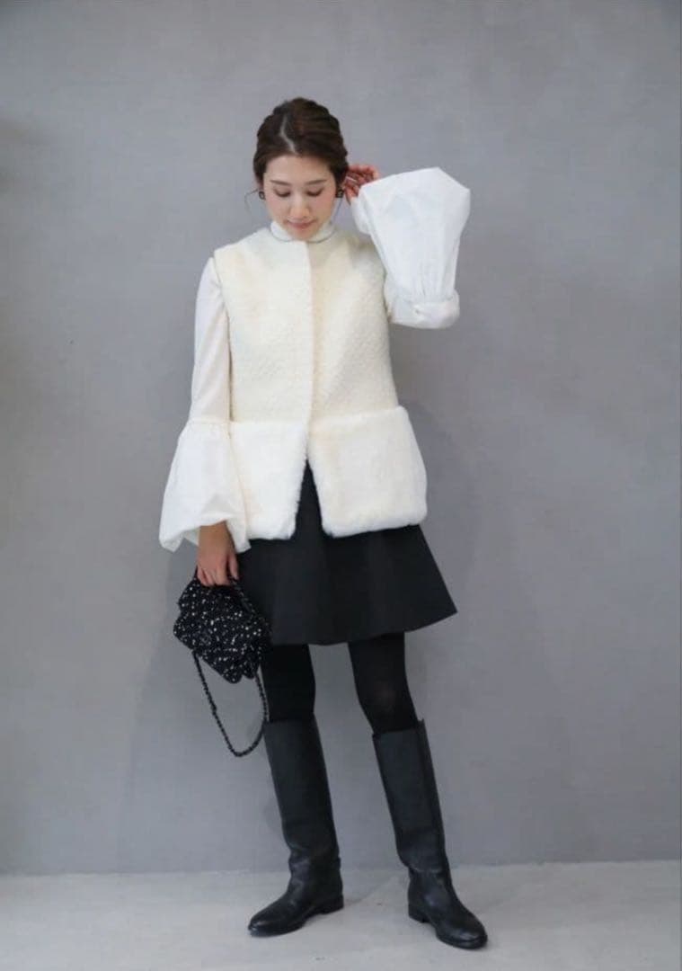 新品未使用・タグ付きエムドットem. 2way fur gilet ファーベスト