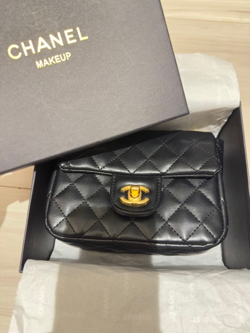 CHANEL ショルダーバッグ ノベルティ