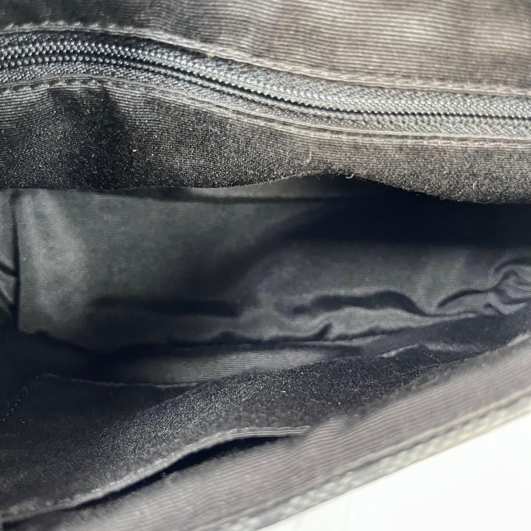 【未使用級】COACH ペイトン シグネチャー メッセンジャー ショルダーバッグ