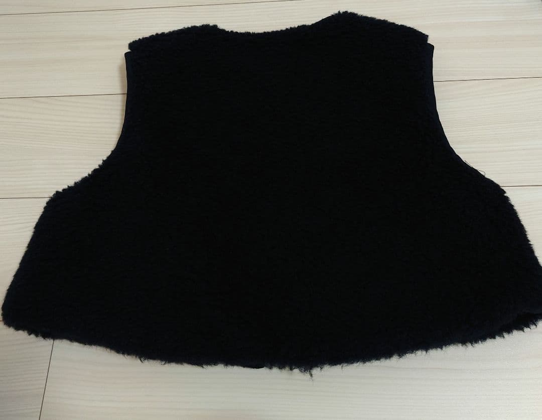 epa エパ　リバーシブルショートベスト　ブラック