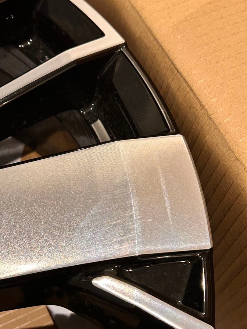 アウトランダーPHEV ［新車はずし］20インチ アルミホイール　【送料込み】