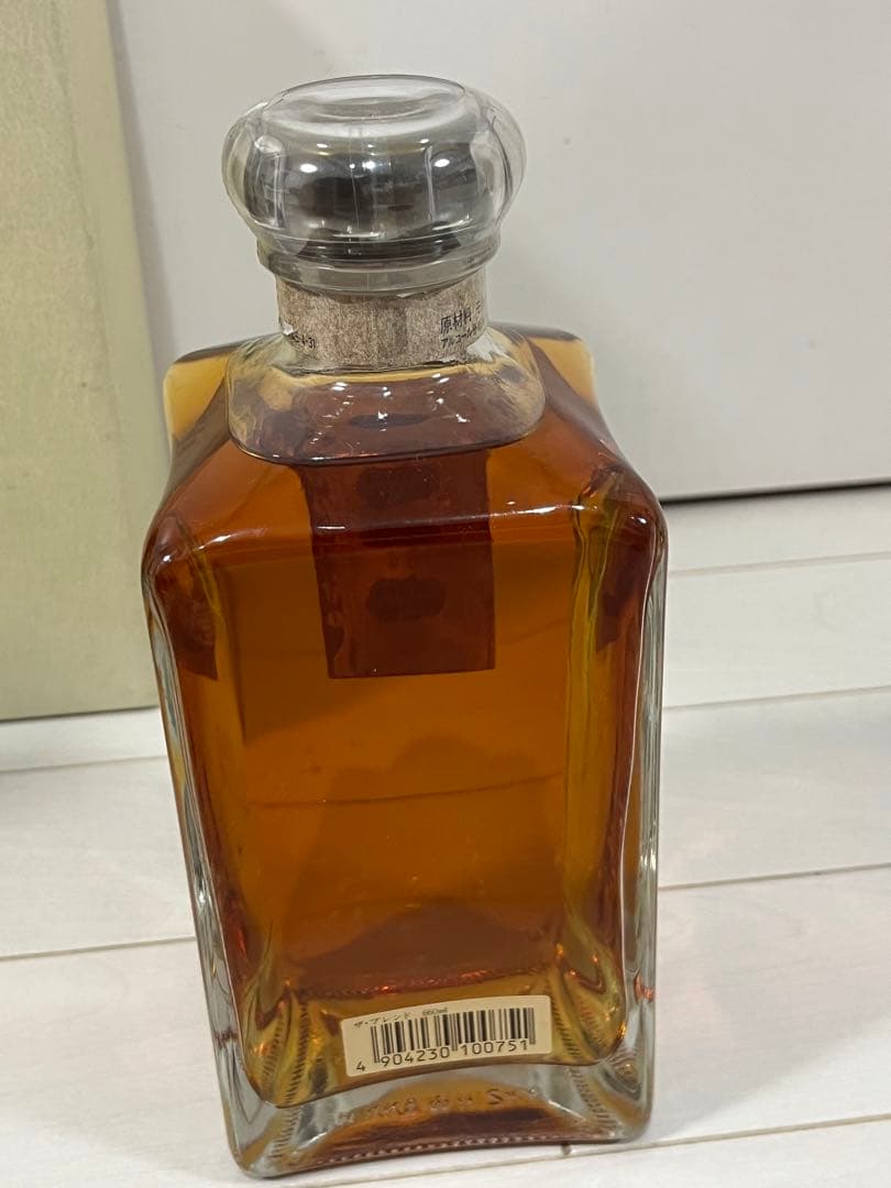 Nikka The Blend of Nikka & ローヤル　サルートのセット