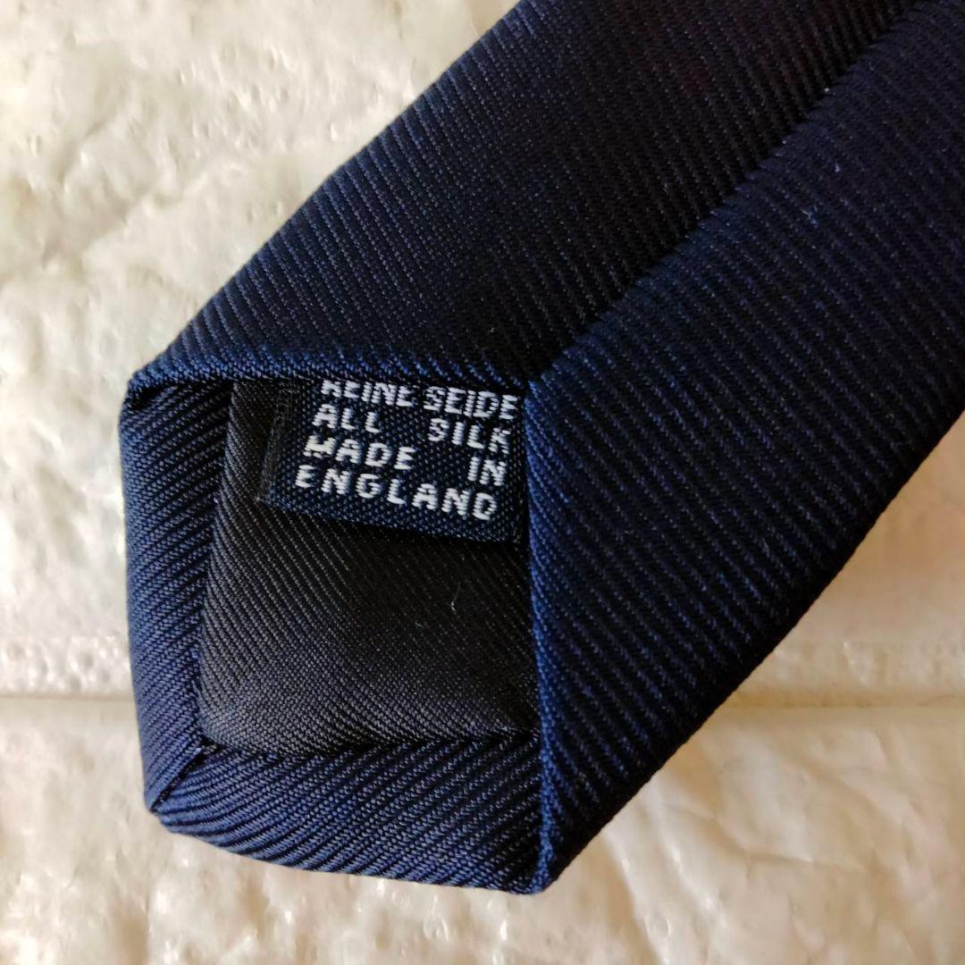ドレイクス【美品】ネクタイ　シルク100%　イングランド製　ネイビー系