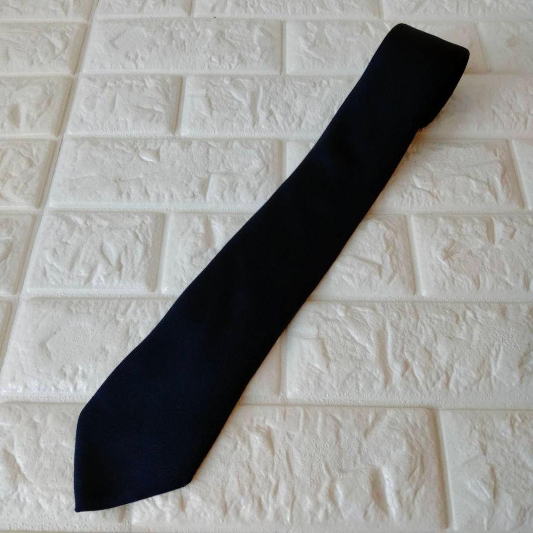 ドレイクス【美品】ネクタイ　シルク100%　イングランド製　ネイビー系