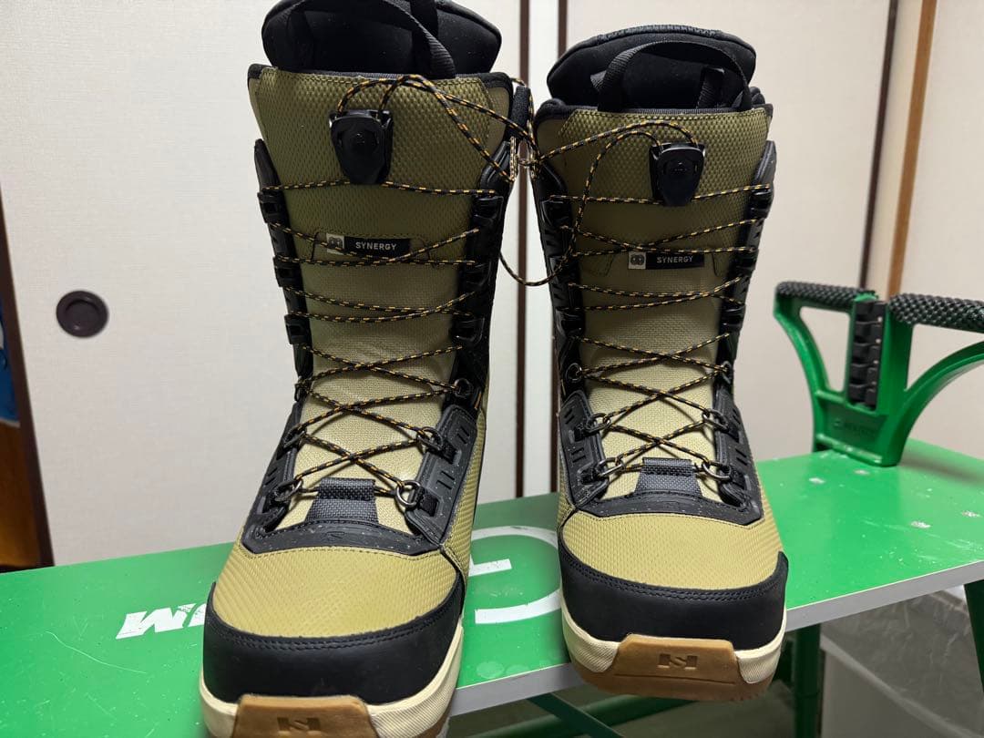 SALOMON スノーボードブーツ BOAシステム