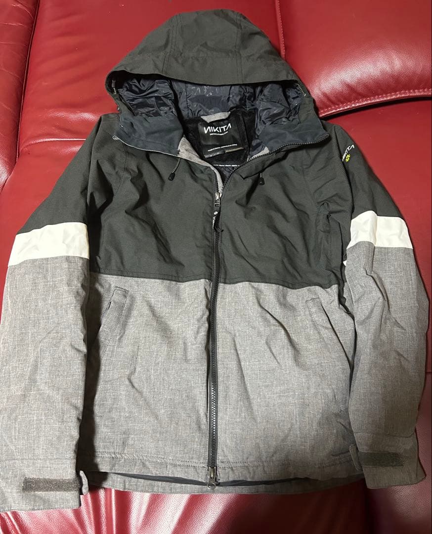 NIKITA フード付きジャケット Sサイズ ブラック/グレー