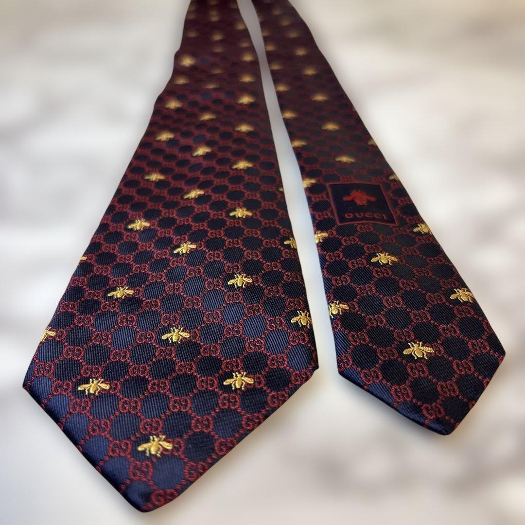 【極美品✨】GUCCI ネクタイ　ネイビー　紺　蜂　ビー　GG 刺繍　レッド　赤