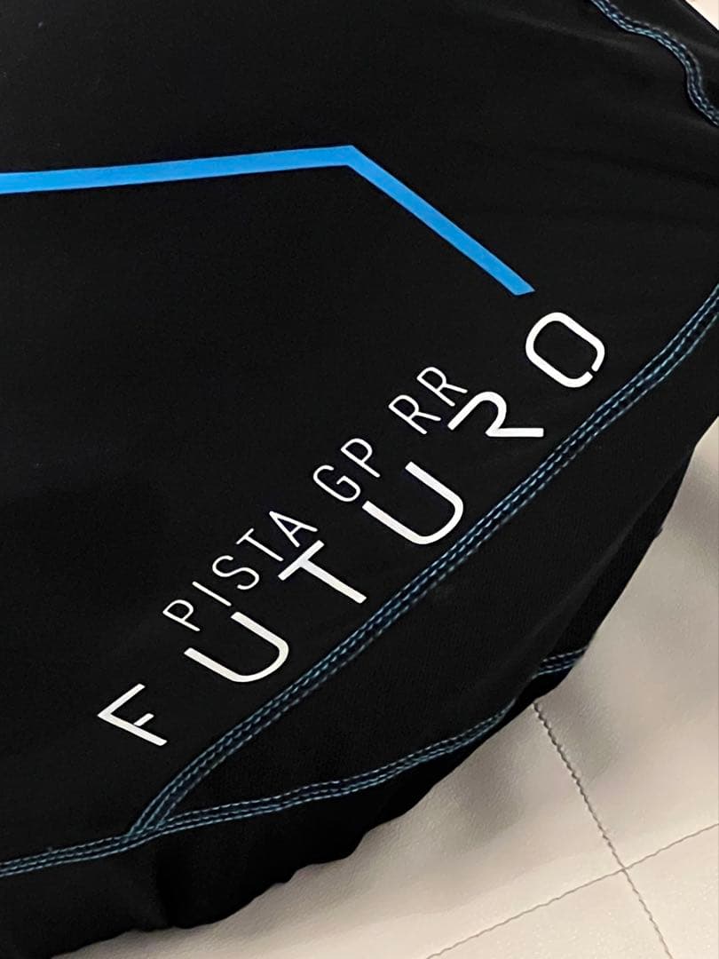 憧れの AGV PISTA GP RR FUTURO CARBONIO (SE)