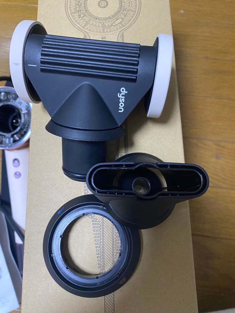 ダイソン ヘアドライヤー Dyson Supersonic ピンク