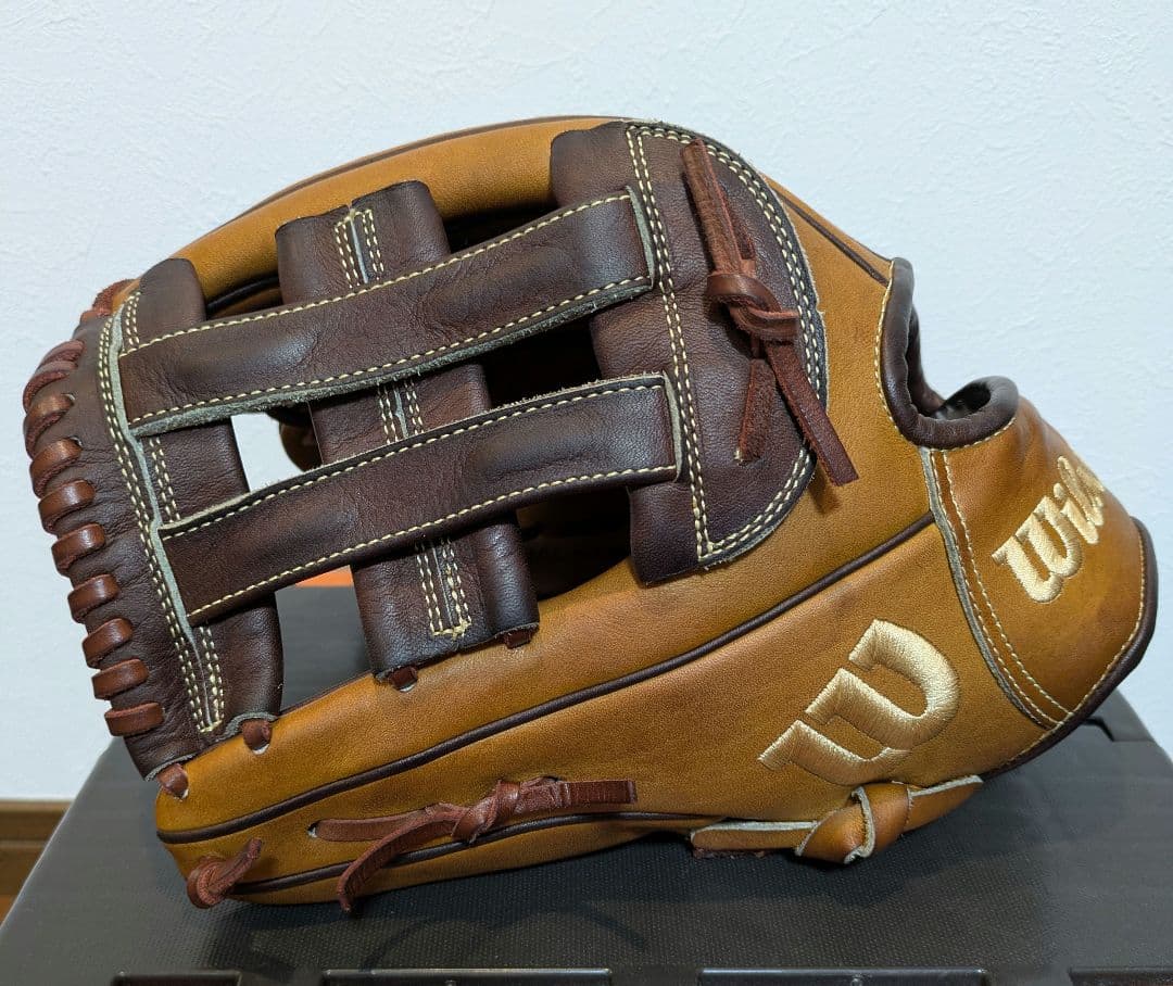 最終値下げ　ウイルソン軟式野球グローブ　左利き ムーキーベッツモデル