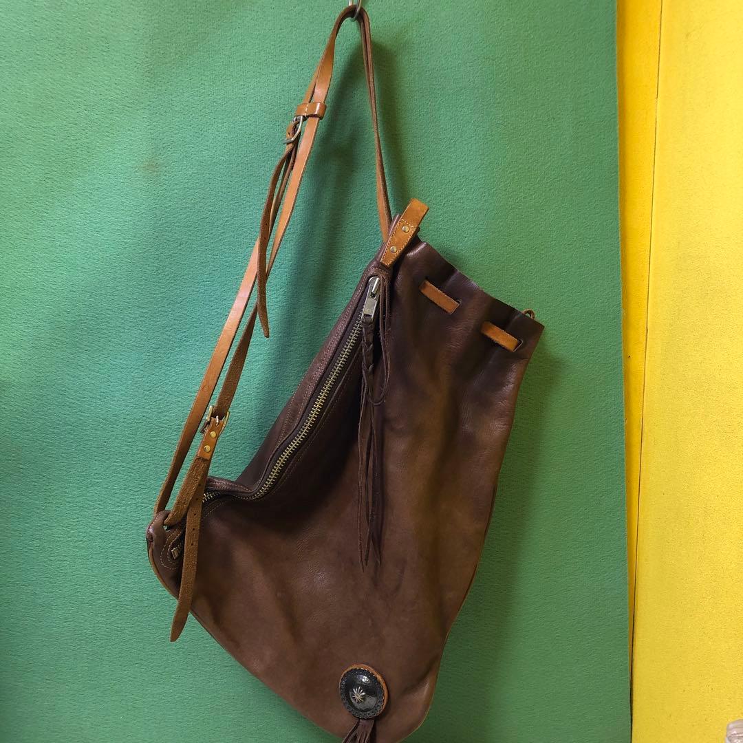 と89●REDMOON レッドムーン レザー巾着ショルダーバッグ 本革 ブラウン