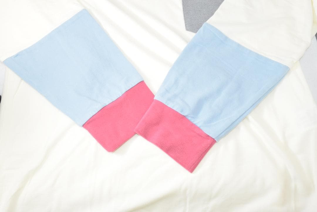 新品☆ダンスウィズドラゴン SMOOPHフーディー☆アウター☆白☆XLサイズ