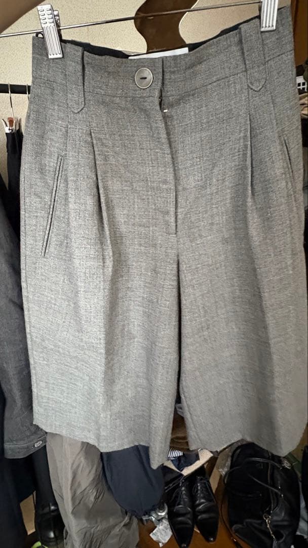 【LOEWE】2019AW GREY WOOL 2tuck half-pant