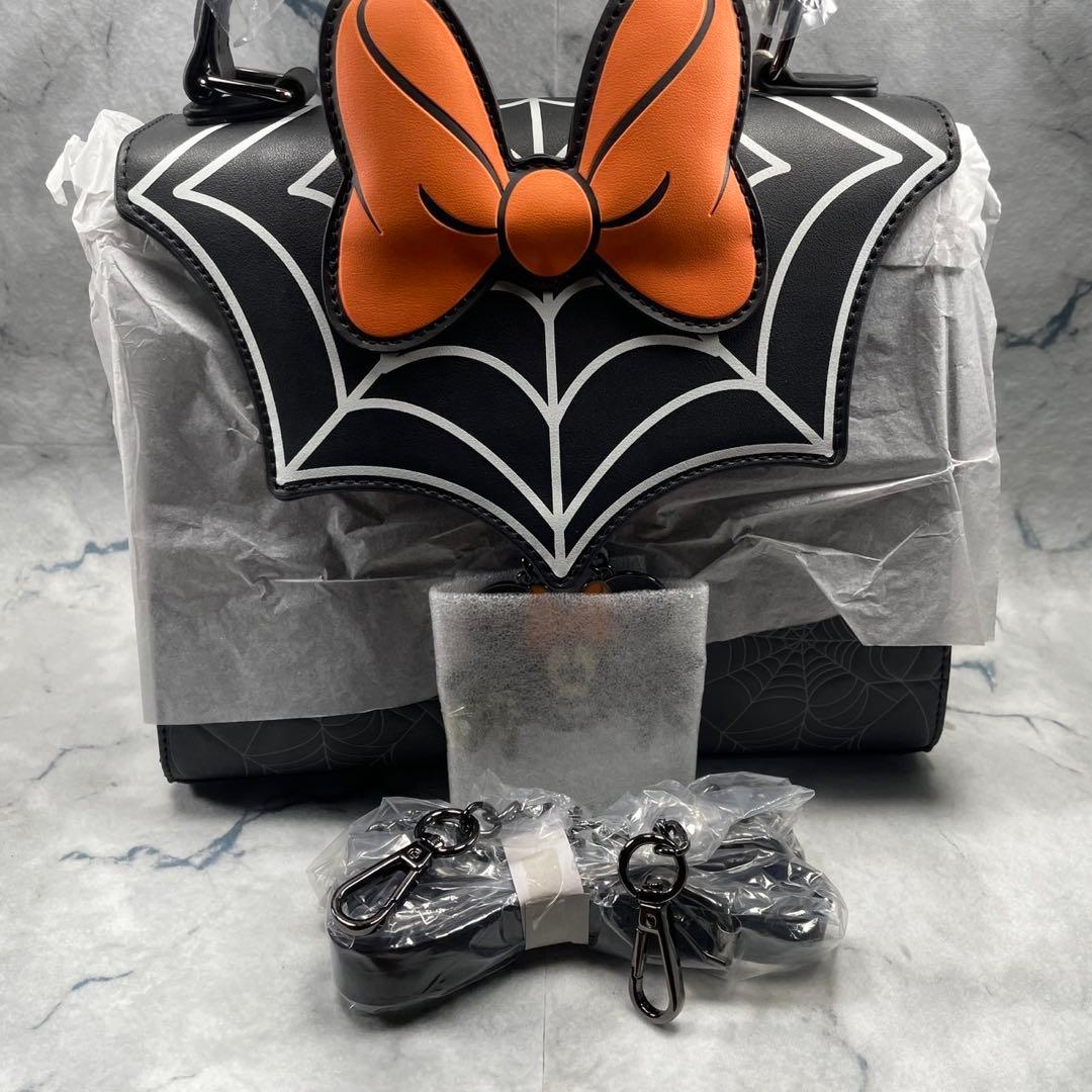 激レア✨光る⭐️ハロウィンミニーチェーンショルダー ラウンジフライ　海外ディズニー