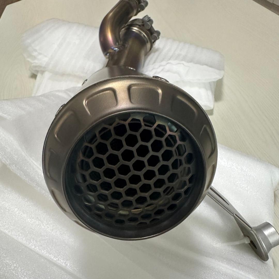 S1000RR AKRAPOVIC マフラー本体 チタン製