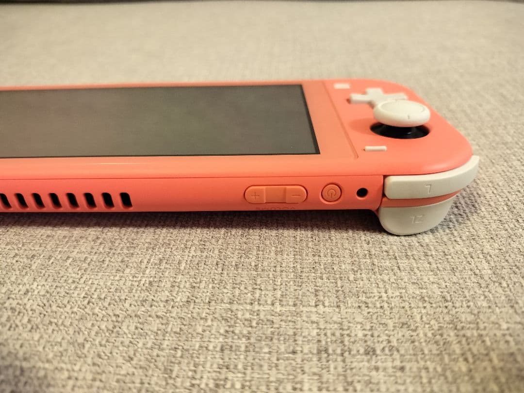 Nintendo Switch Lite コーラル（ジャンク）