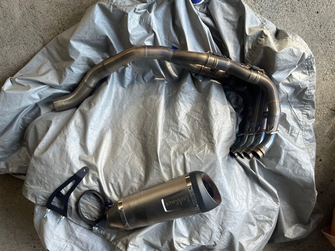 YZF-R6 レオビンチマフラー