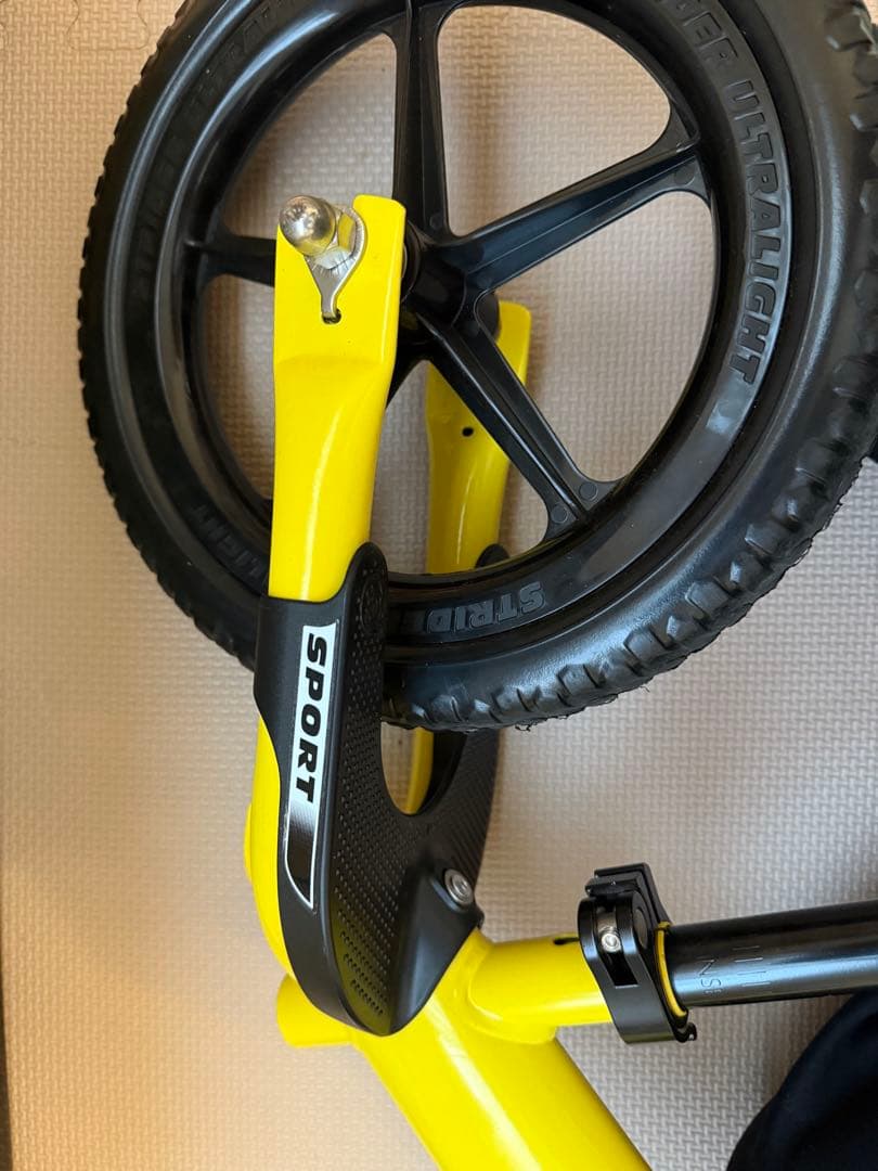 極美品カスタムストライダー✨STRIDER12バランスバイク SPORTイエロー