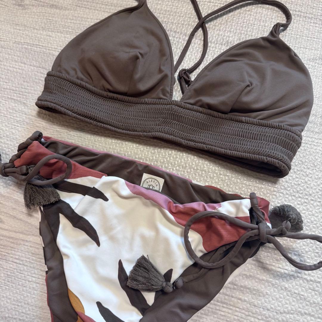 【美品】ALEXIA STAM 23年モデル 人気商品 Mサイズ 上下セット