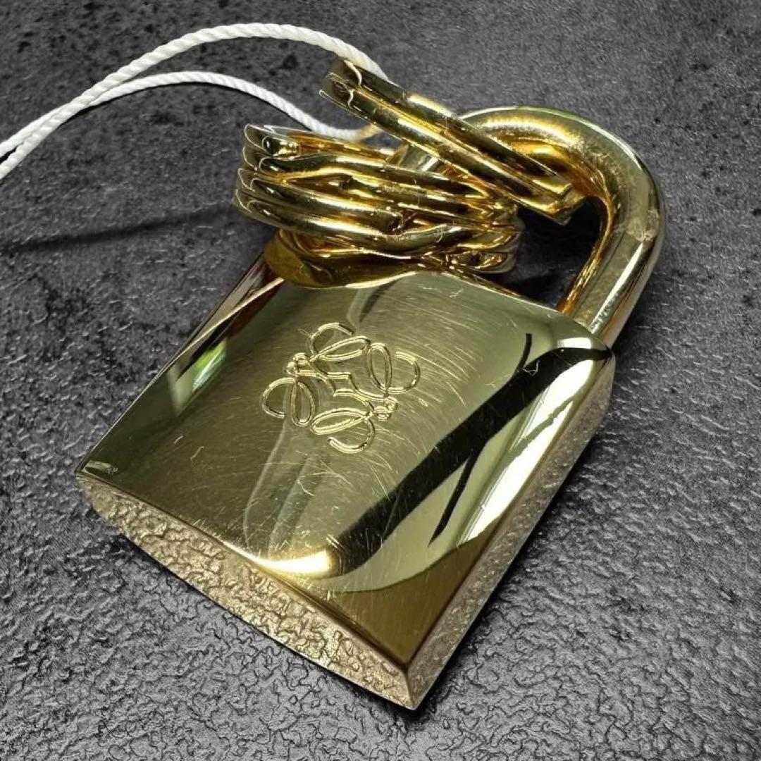 希少✨LOEWE 南京錠型　アナグラム　チャーム　キーリング　キーホルダー