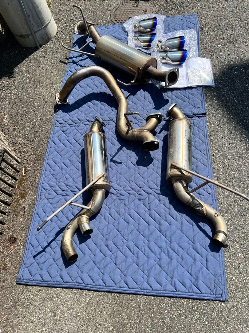 ブリッツ ハイエース 2Lガソリン車 マフラー