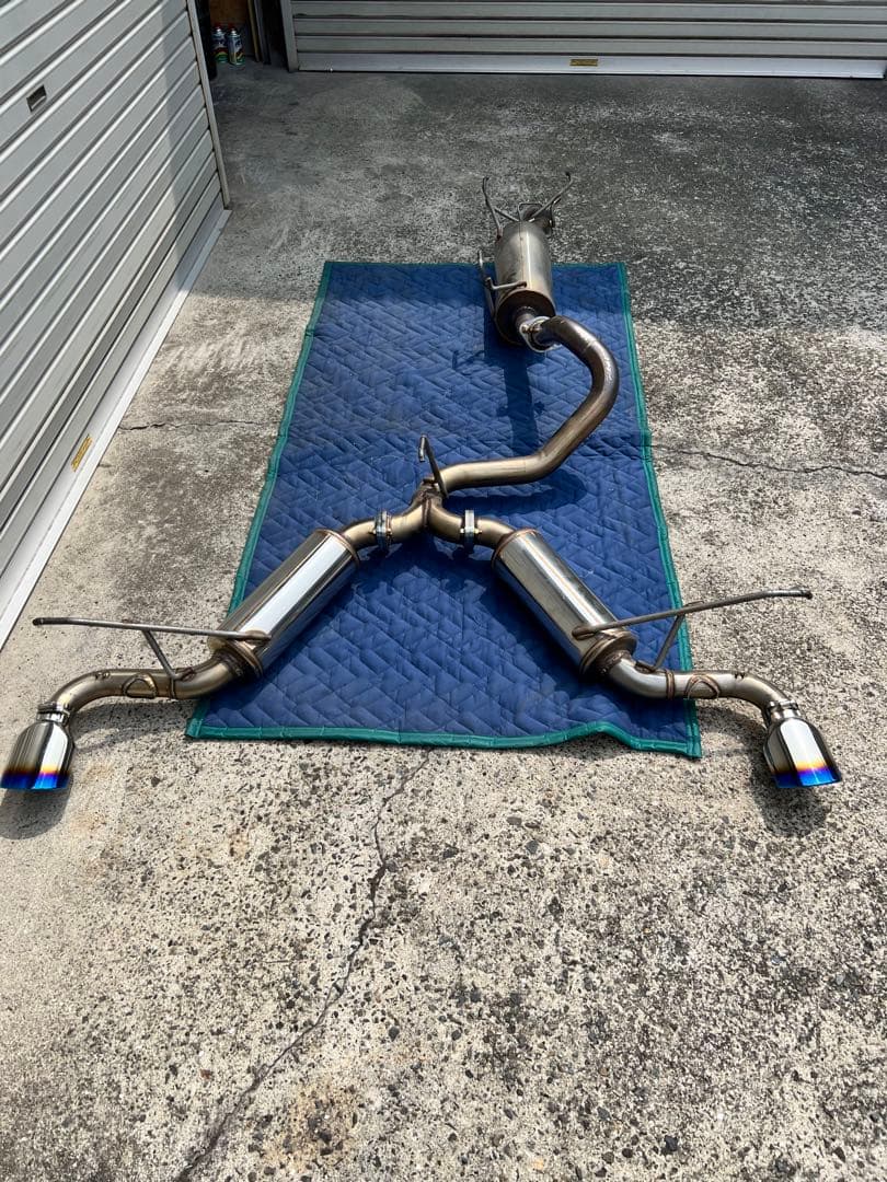 ブリッツ ハイエース 2Lガソリン車 マフラー